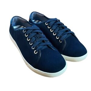 Vionic Suede Sunny Brinley Water
Resistant Dark Navy Blue Women Sneaker Size 7.5